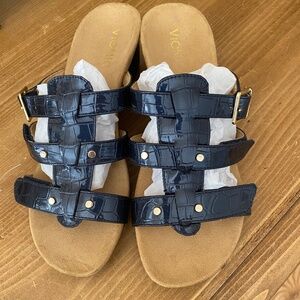 NEW Vionic Radia Black Patent Croco Wedge Sandals Adjustable 3 Strap - Size‎ 7